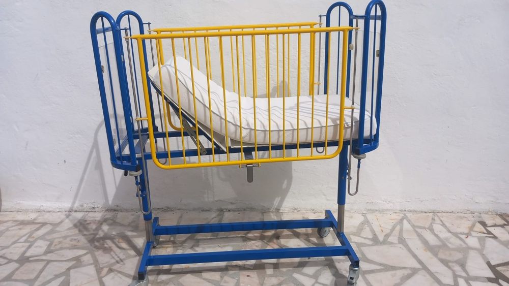 Cama hospitalar pediatrica