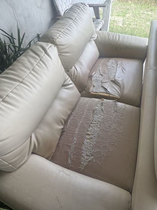 sofás em pele (junto ou separado)