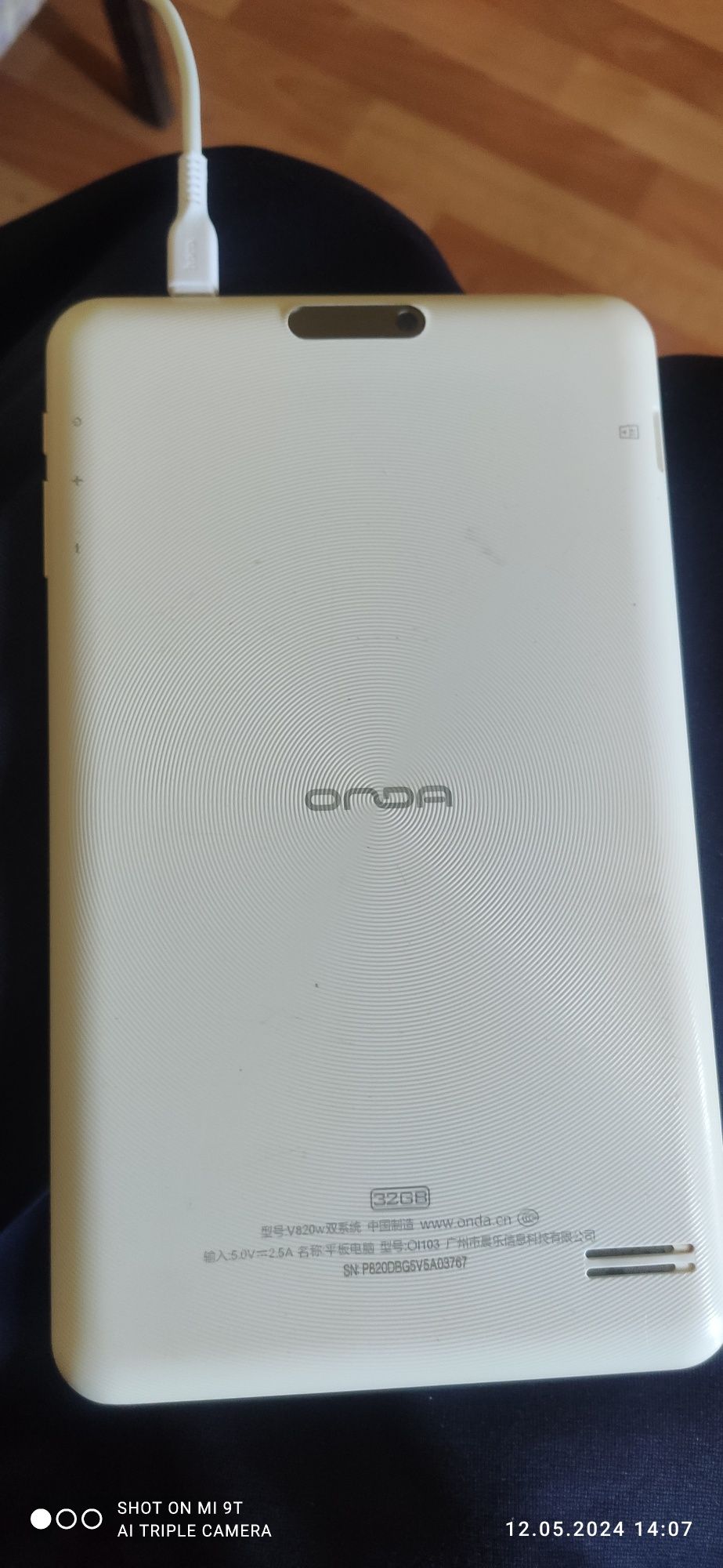 Продам планшет Onda v820w чистый Windows
