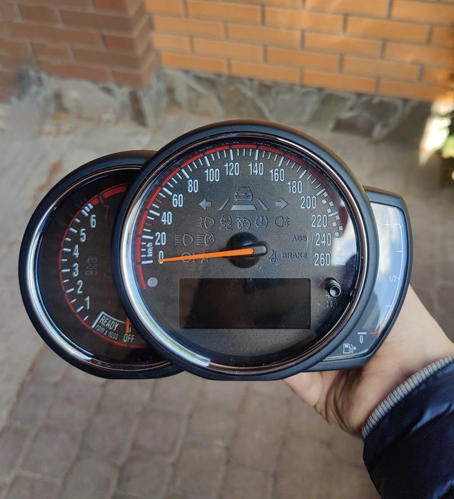 Панель приладів Mini Cooper F54/ 55/ 56/ 57/ 60 Рестайл приборка