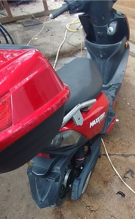 Продам електроскутер Макстер 1кВт