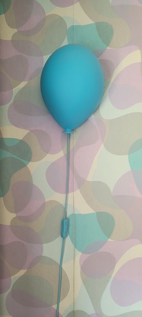 Lampka ścienna Balon Ikea