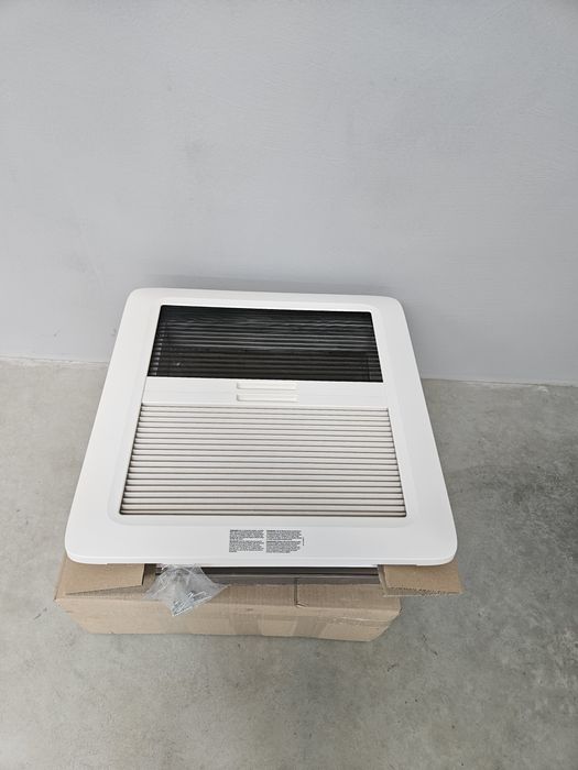 Okno dachowe dometic mini heki fl 40×40