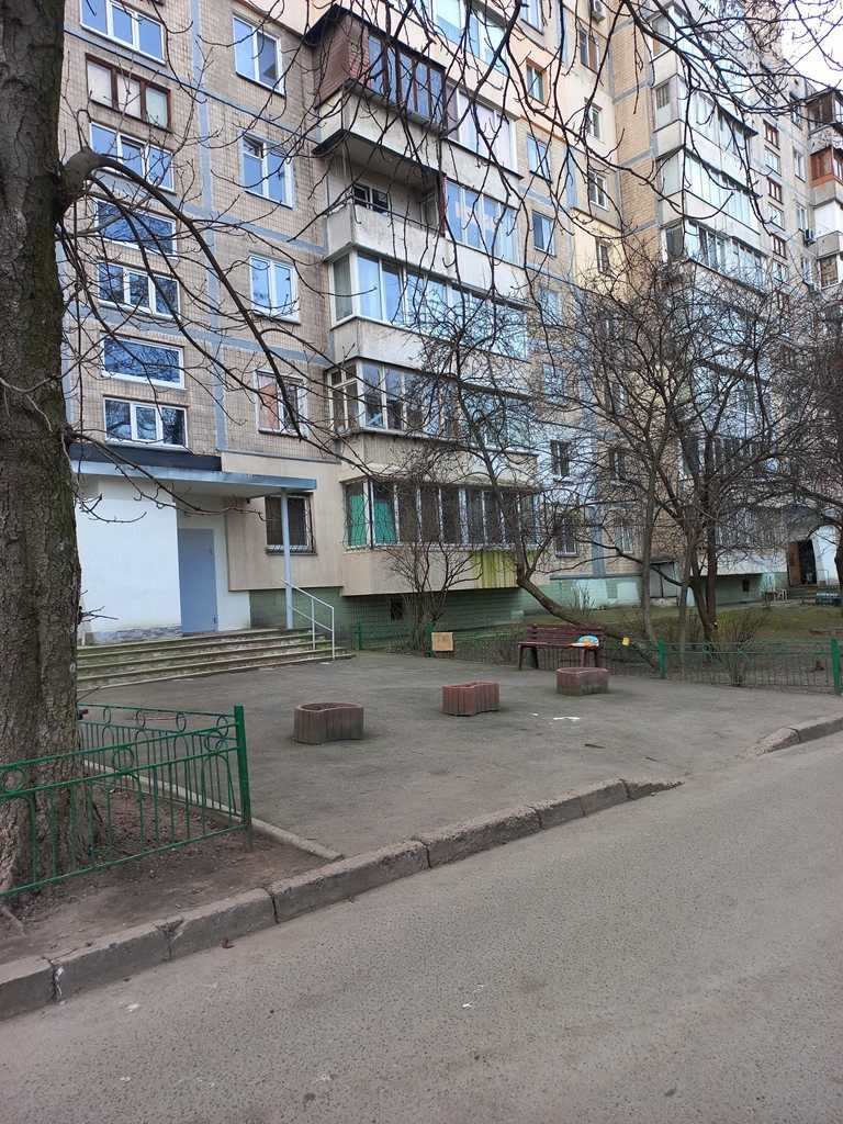 Василия Липковского  15 чешка ,продажа  3 к.чешка  72 м.кв  84600 у.е