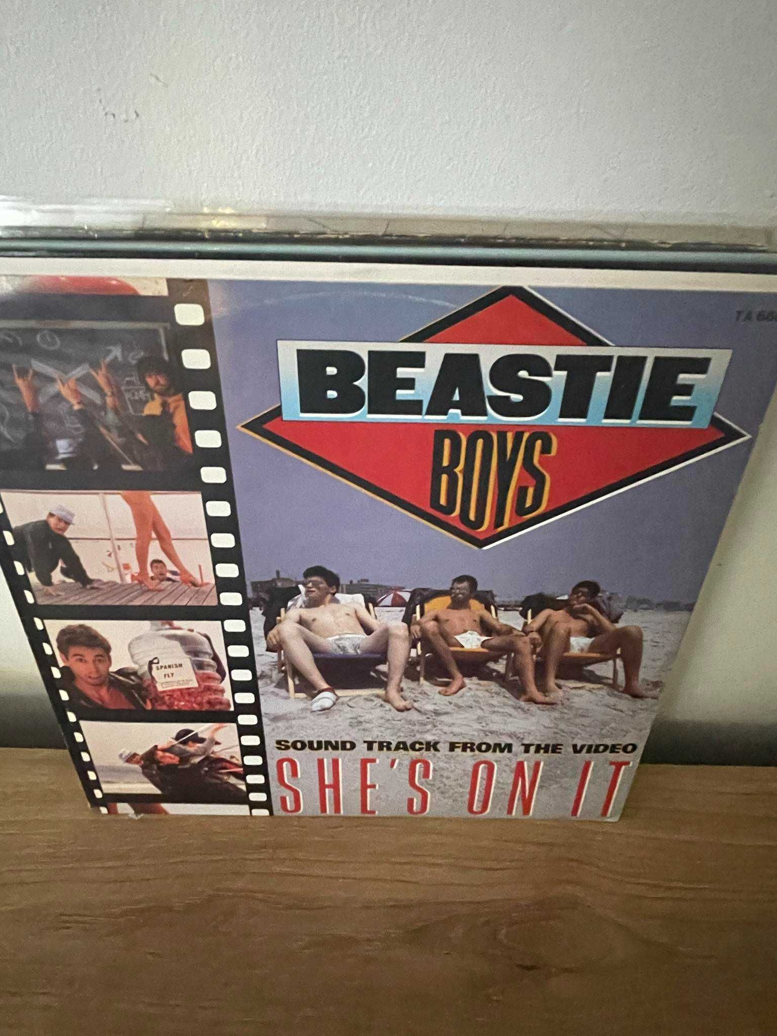 Beastie Boys – She's On It / Slow And Low