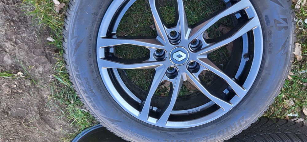 1 2 3 4 шт 215 60 r 17 Bridgestone рік 22 5.5мм зима maxxis запаска