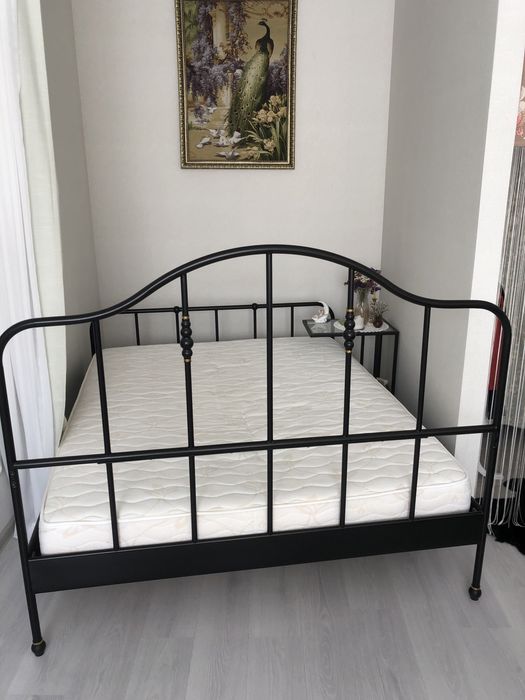 Ліжко IKEA металеве з матрасом 200»160