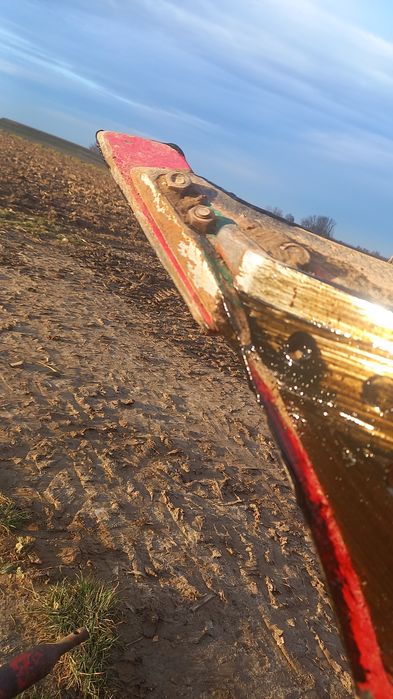 Sprzedam pług obrotowy kverneland