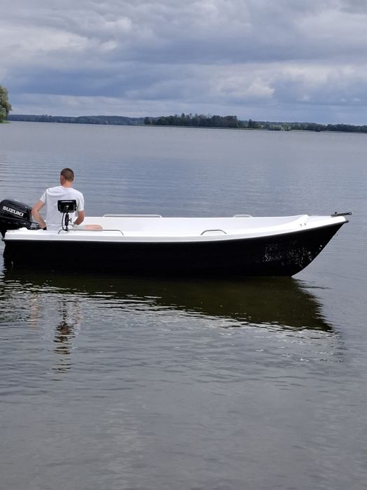 Łódź wędkarsko-motorowa 440 m - Twoja przestrzeń wolności na wodzie