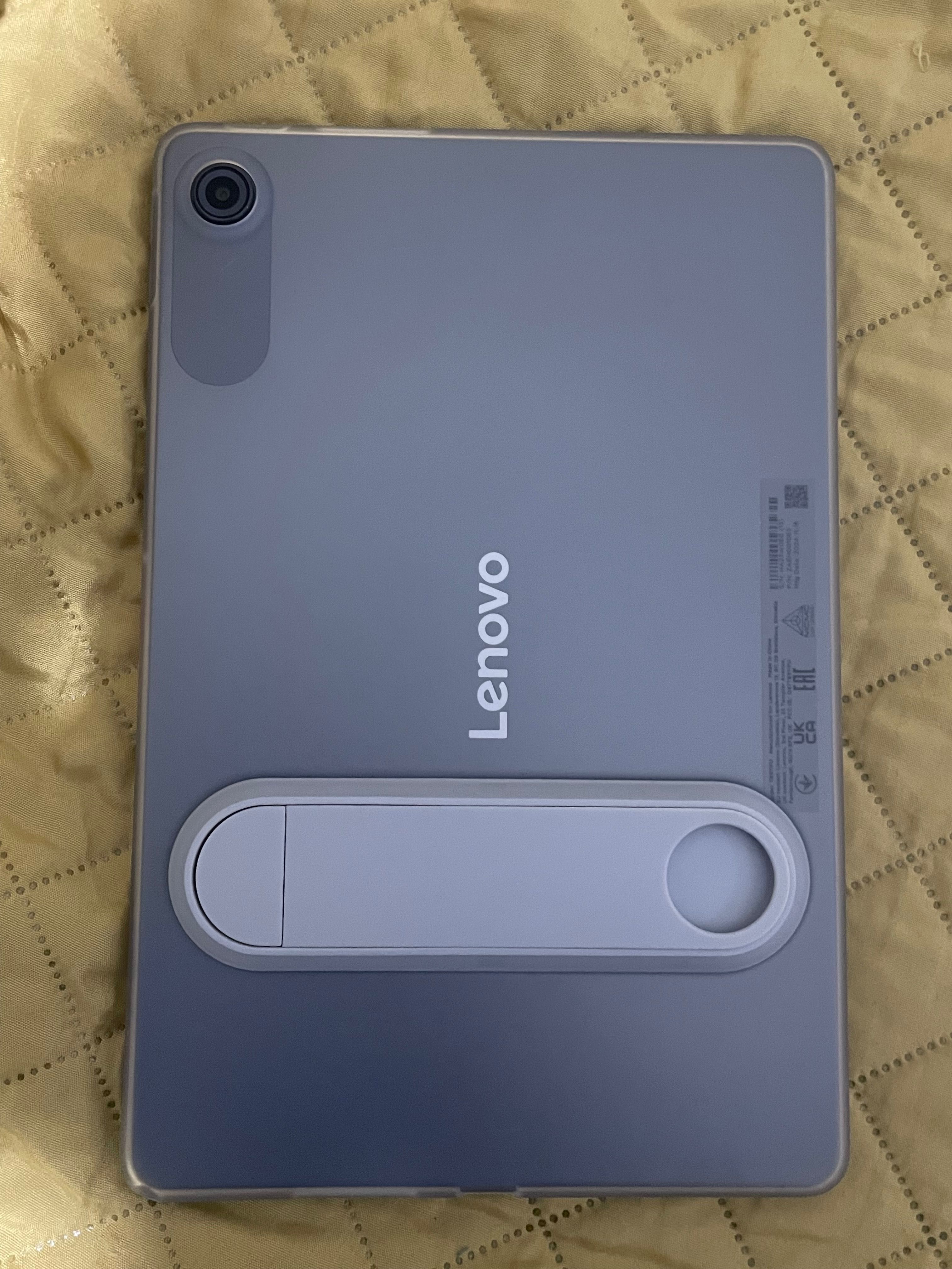 Tablet Lenovo com capa como Novo