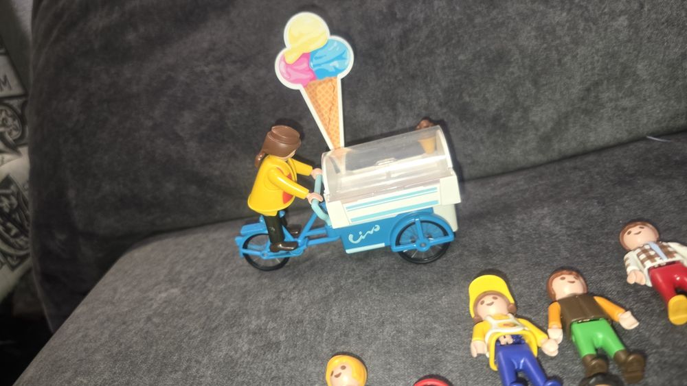 Playmobil lodziarnia i figurki