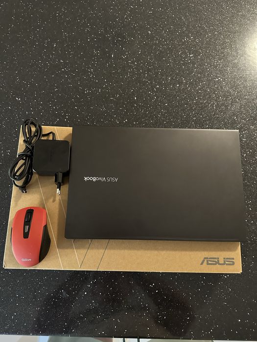 Asus  i7 4.7ghz 16gb ssd 512 gb