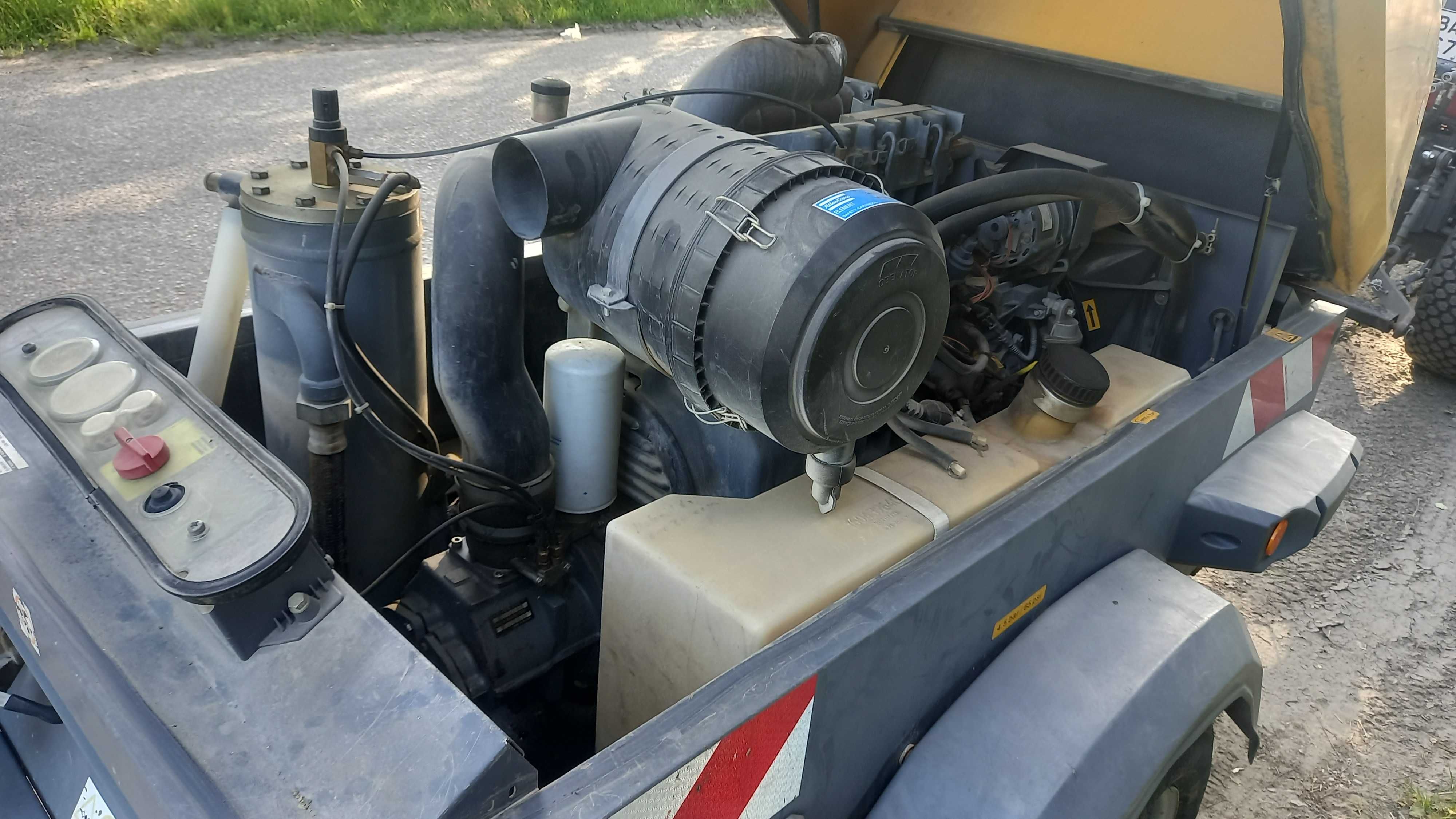 Sprężarka śrubowa kompresor Atlas Copco XAS 67 plus agregat prąd