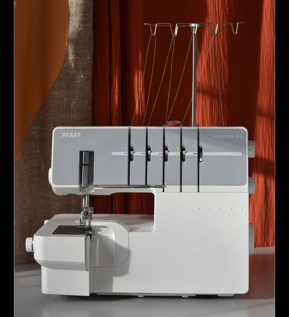 Coverlock pfaff 3.0 overlock cover
