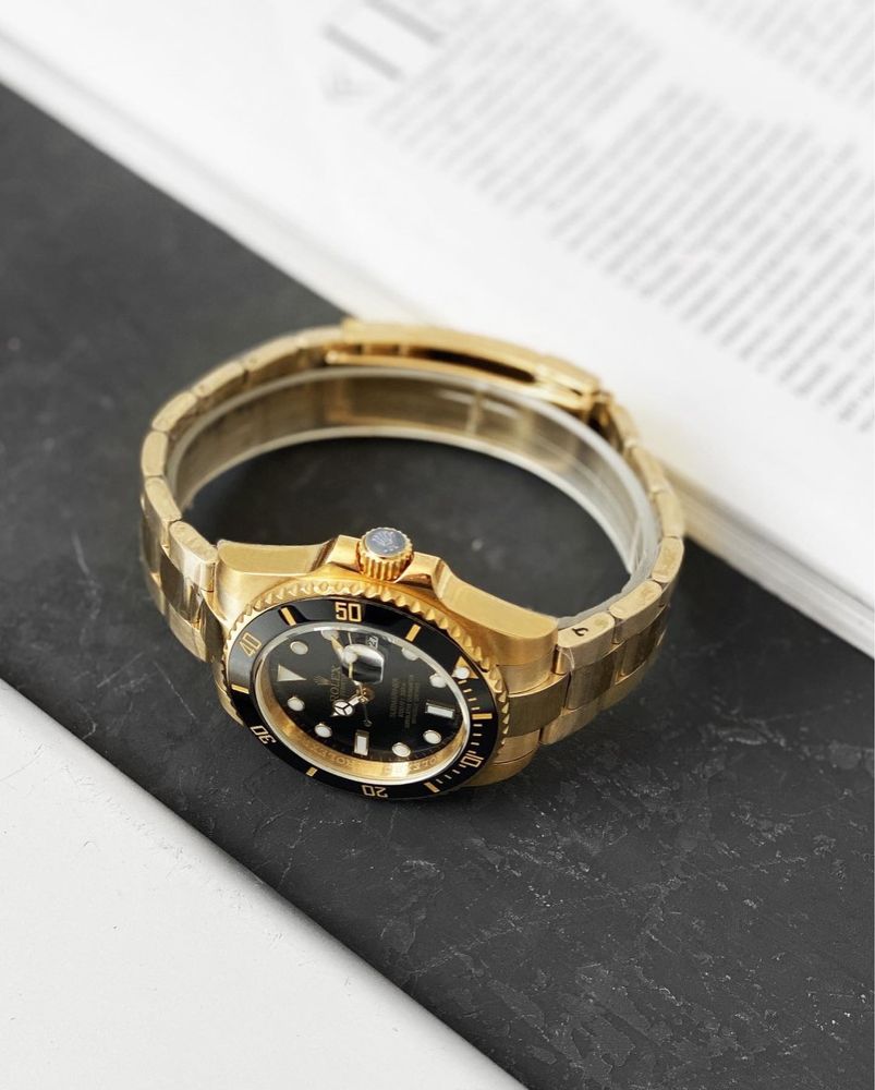 Rolex Submariner Gold-Black