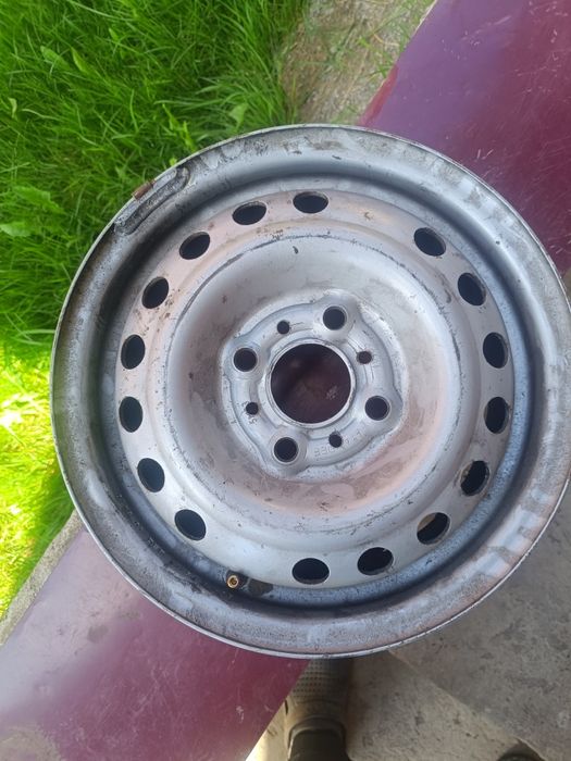 Запаска р13 на део ланос