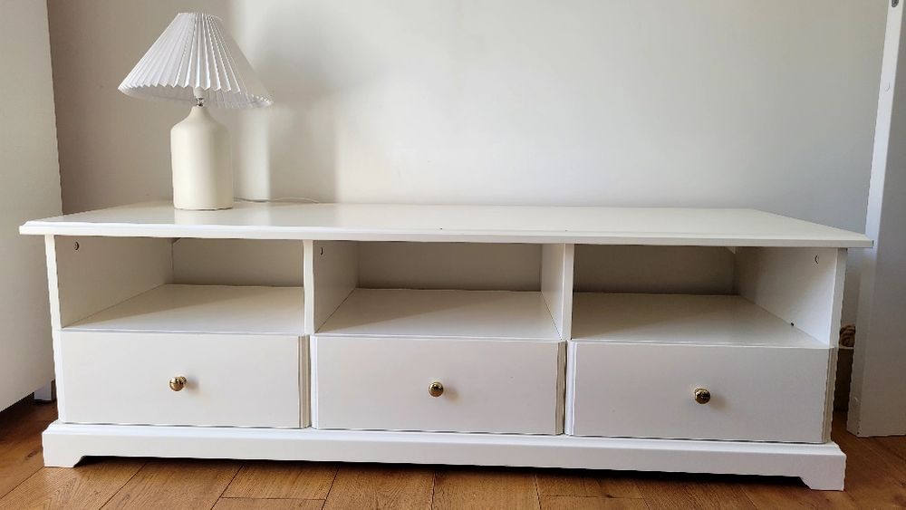 Sprzedam solidną szafkę rtv IKEA liatorp