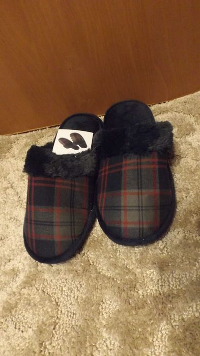 kapcie laczki na Dzień Babci,Dziadka nowe  42/43, antyposlizgowe