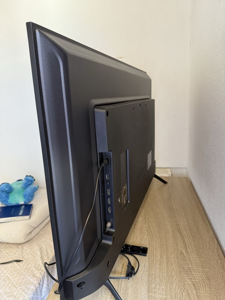 Tv Samsung Crystal UHD 43”