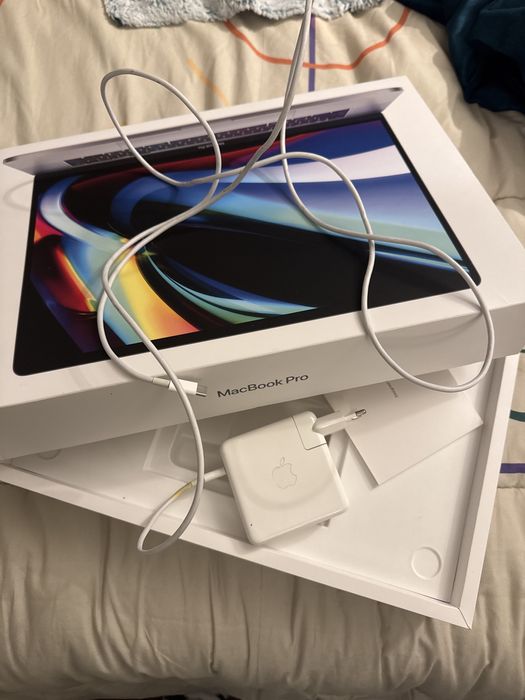 Macbook Pro 16 i9/5500M 8GB/32Gb Ram/1Tb