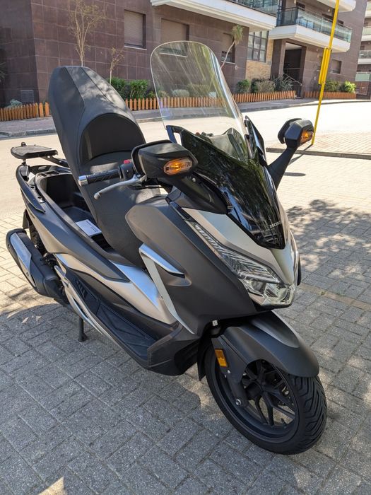 Honda Forza 300 de 2019 bom estado geral com extra