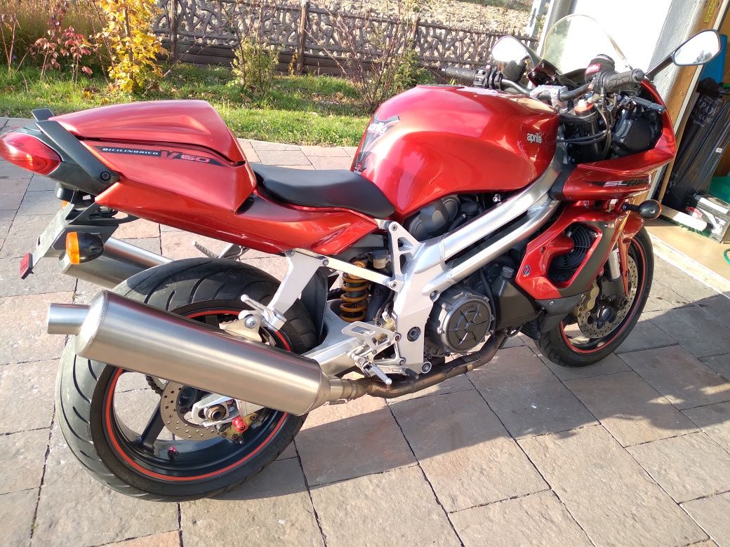 Aprilia SL 1000 Falco, Transport caly kraj