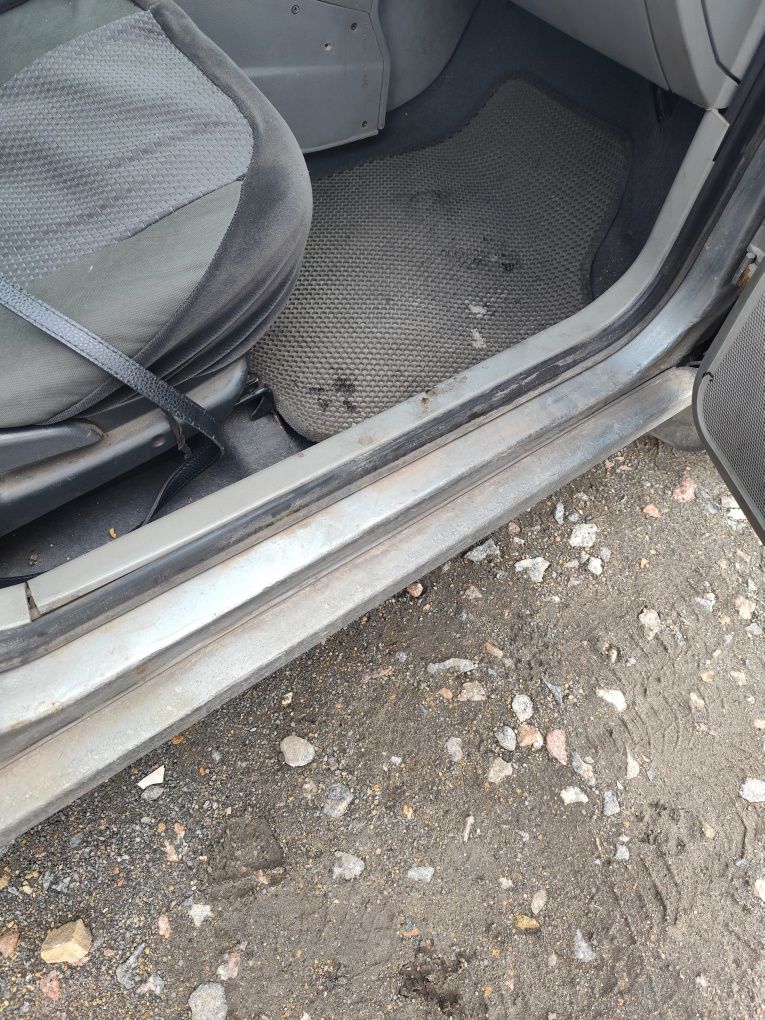 Продам машину Geely
