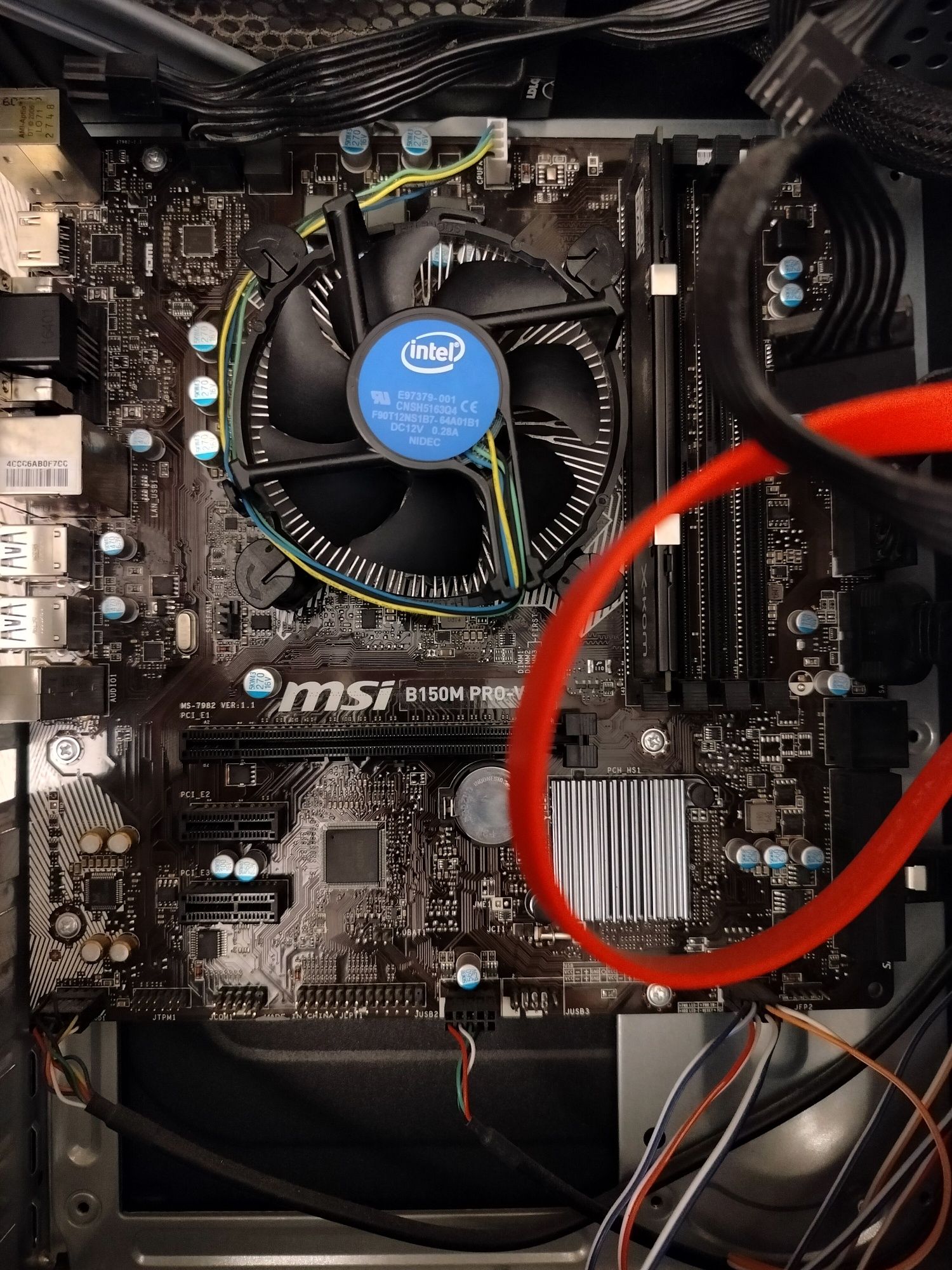 Komputer stacjonarny Intel Core i5 8gb RAM
