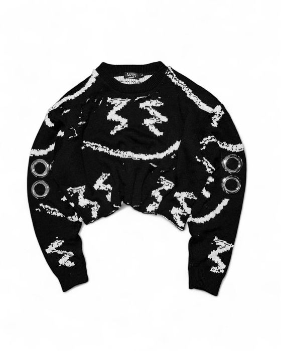 Светр з люверсами