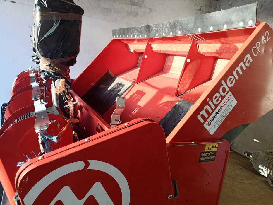 Venda de semeador de batatas e tractor