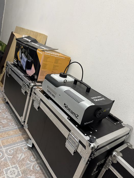 Maquina de fumo BEAMZ 1200W