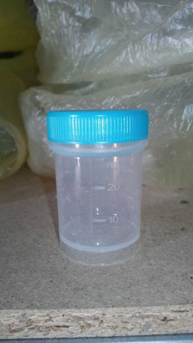 Latas Plastico novo 100ml e 30ml