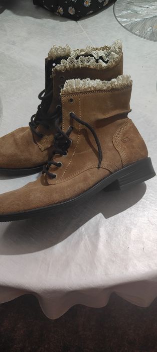 Vendo botas usadas uma vez tamanho 39