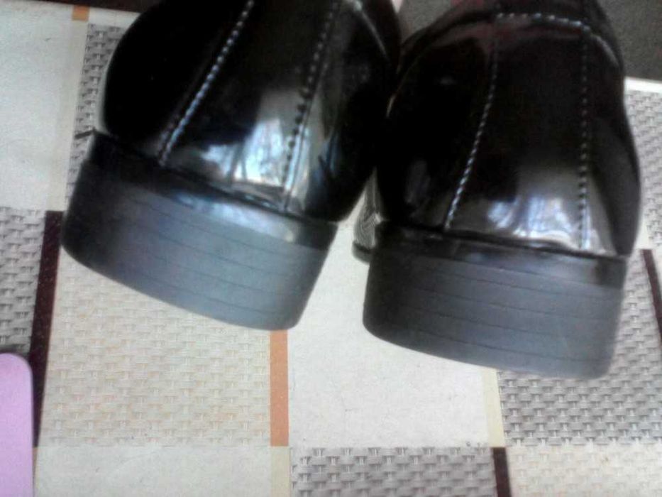 классные мужские туфли "Elong" - 40 р.