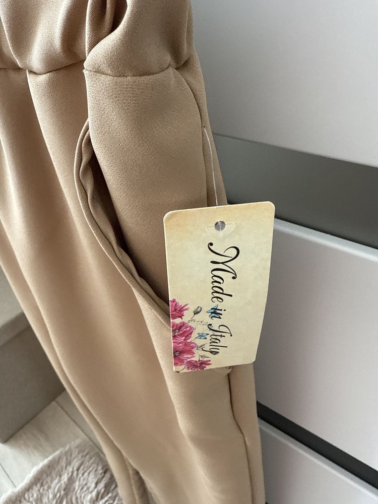 Spodnie eleganckie material garniturowy