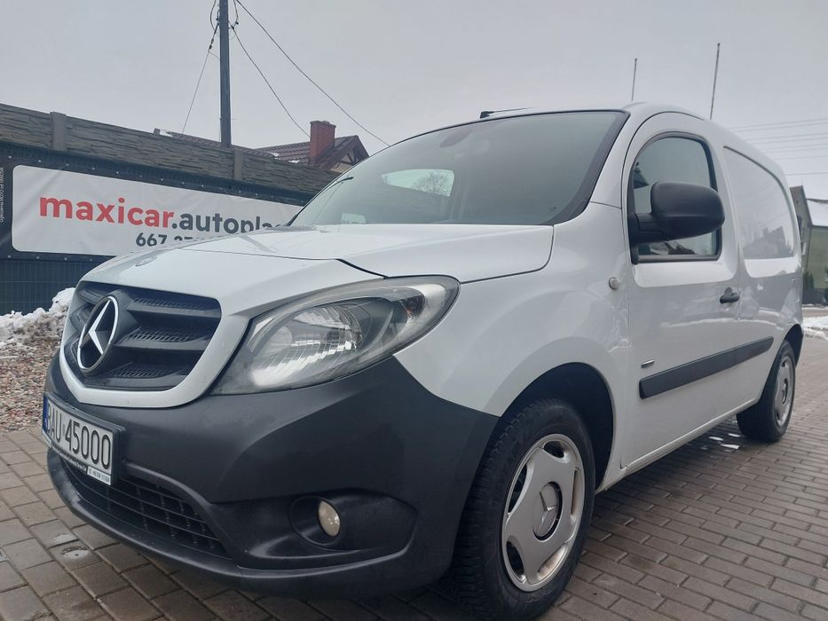 Ładny Dostawczy Mercedes Citan * 2017 ROK * Klima * 3 Osoby *