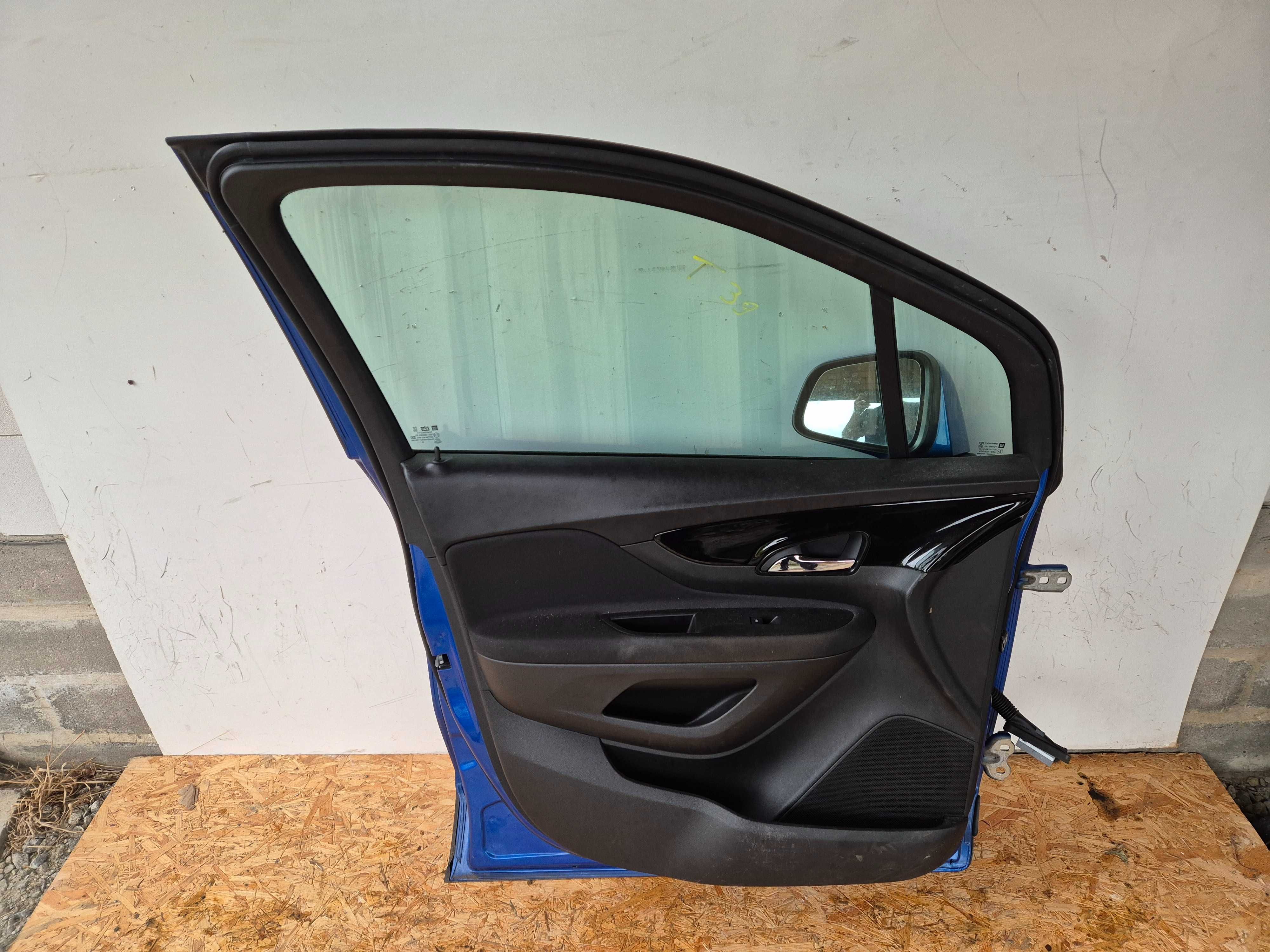 Opel Mokka X drzwi lewe przednie przód GQM.