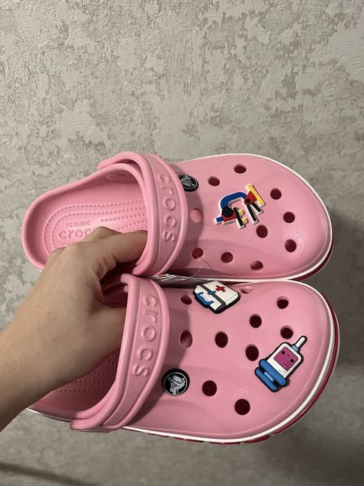 Продам Crocs 35 розмір