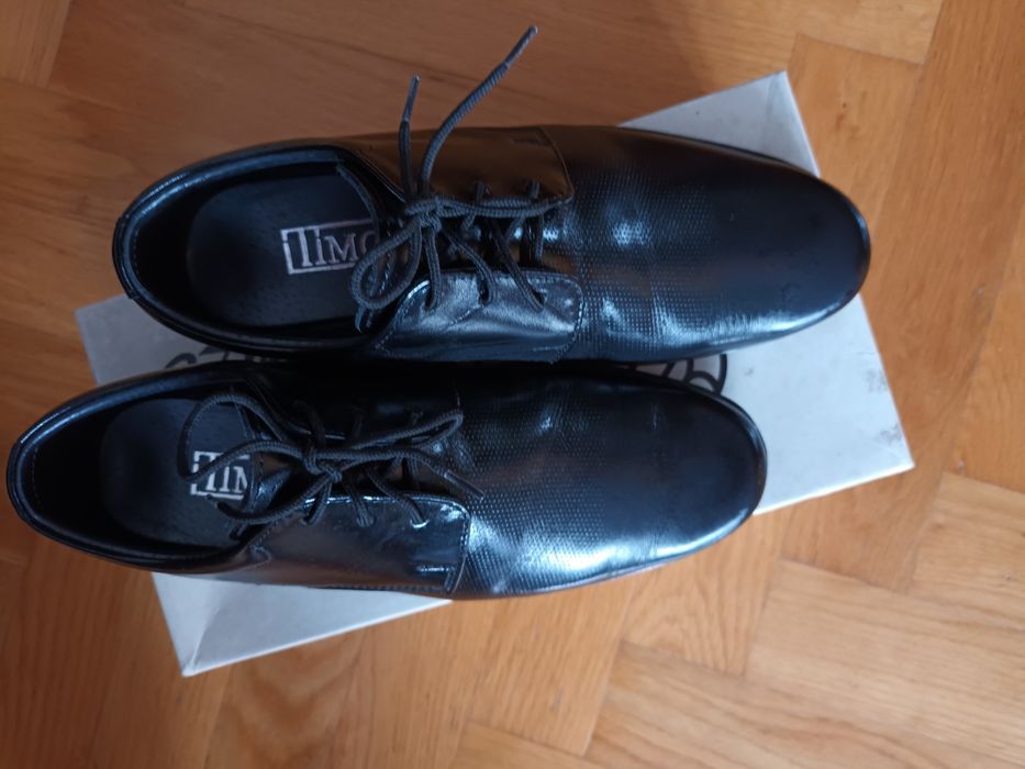 Eleganckie buty galowe skórzane wkladka 22,7 cm