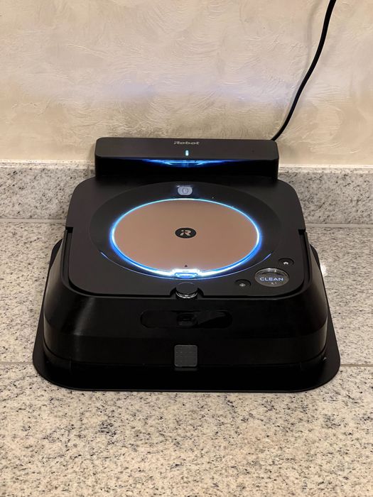 iRobot Braava jet M6 - робот пилосос