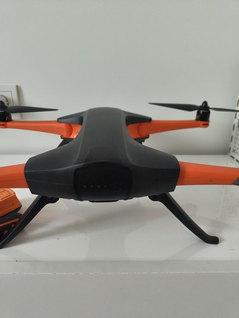 Квадрокоптер Staaker 1 Follow Me drone