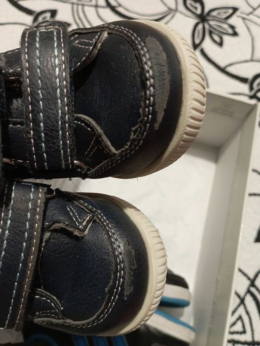 Botas azuis escuro, tamanho 19