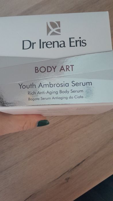 Dr Irena Eris serum