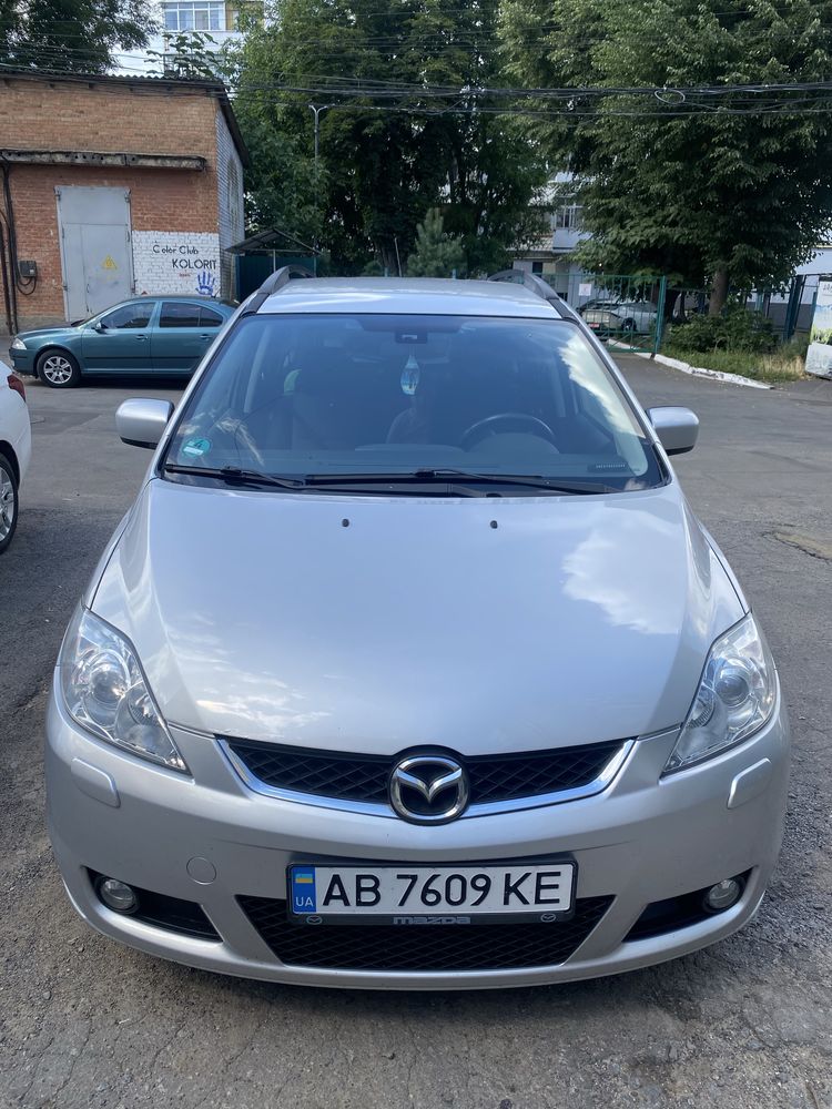 Машина Mazda 5  2005 рік