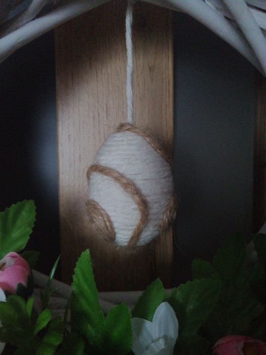 Wianek na drzwi wiosna, Wielkanoc.