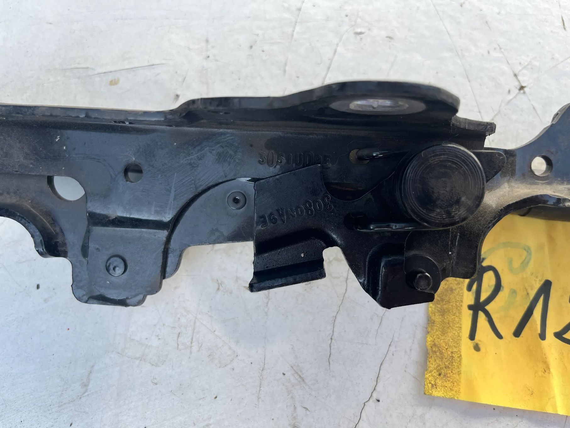 BMW X1 F48 X2 F39 ZAWIAS MASKI POKRYWY SILNIKA PRAWY 7329442