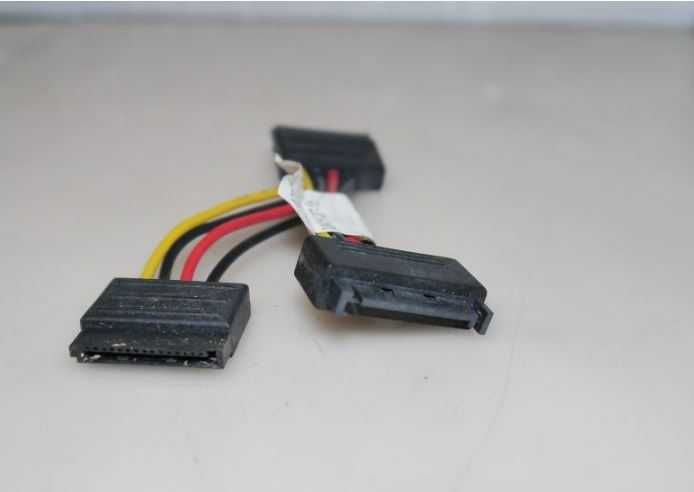 Adapter Rozgałęźnik kabel zasilania SATA 15 pin
