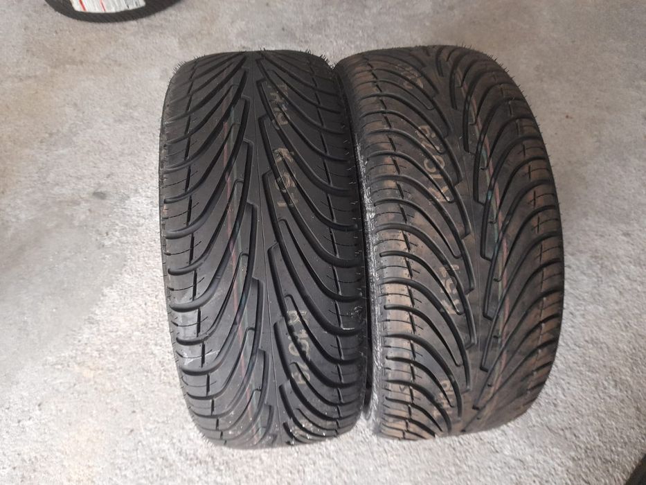 2 pneus Novos 215/50R17 Roadstone