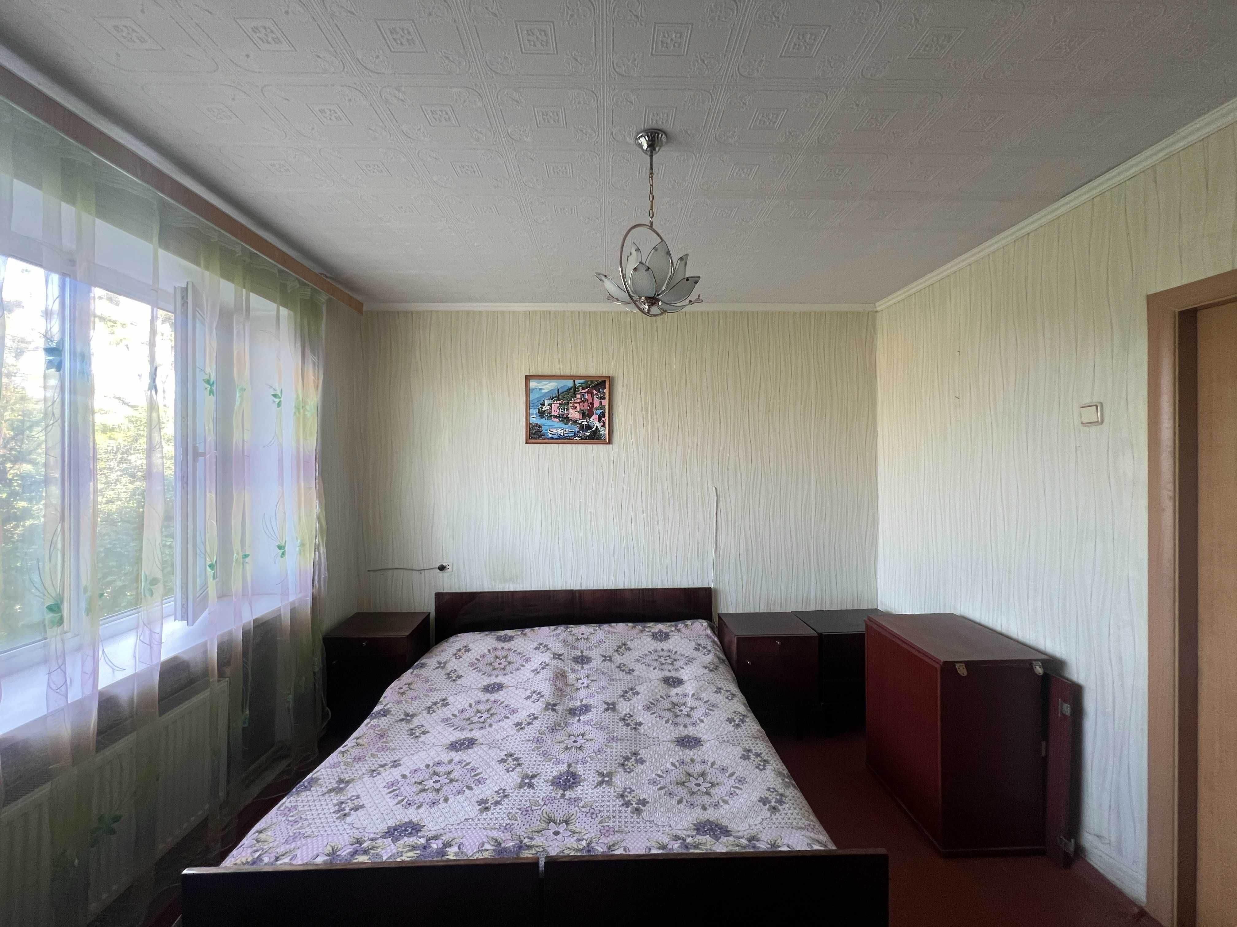 Продаж 2 кім квартира в місті Яготин центр р-н Каштани