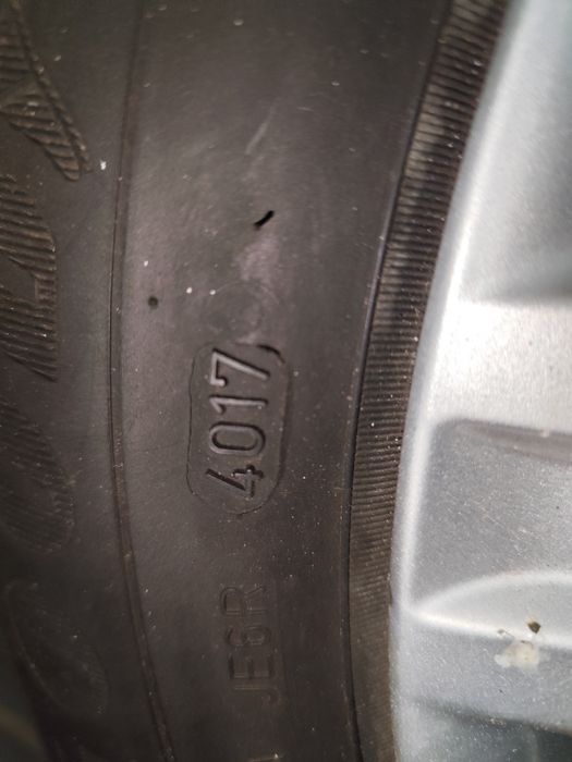 Alufelgi koła Audi A6 5x112 opony zimowe 215/60R16